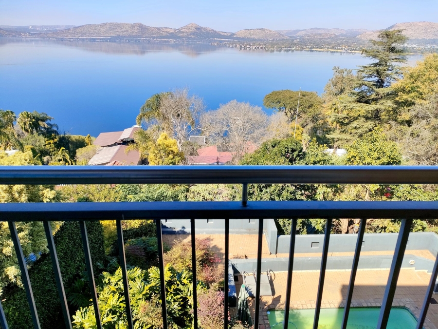 3 Bedroom Property for Sale in Kosmos North West